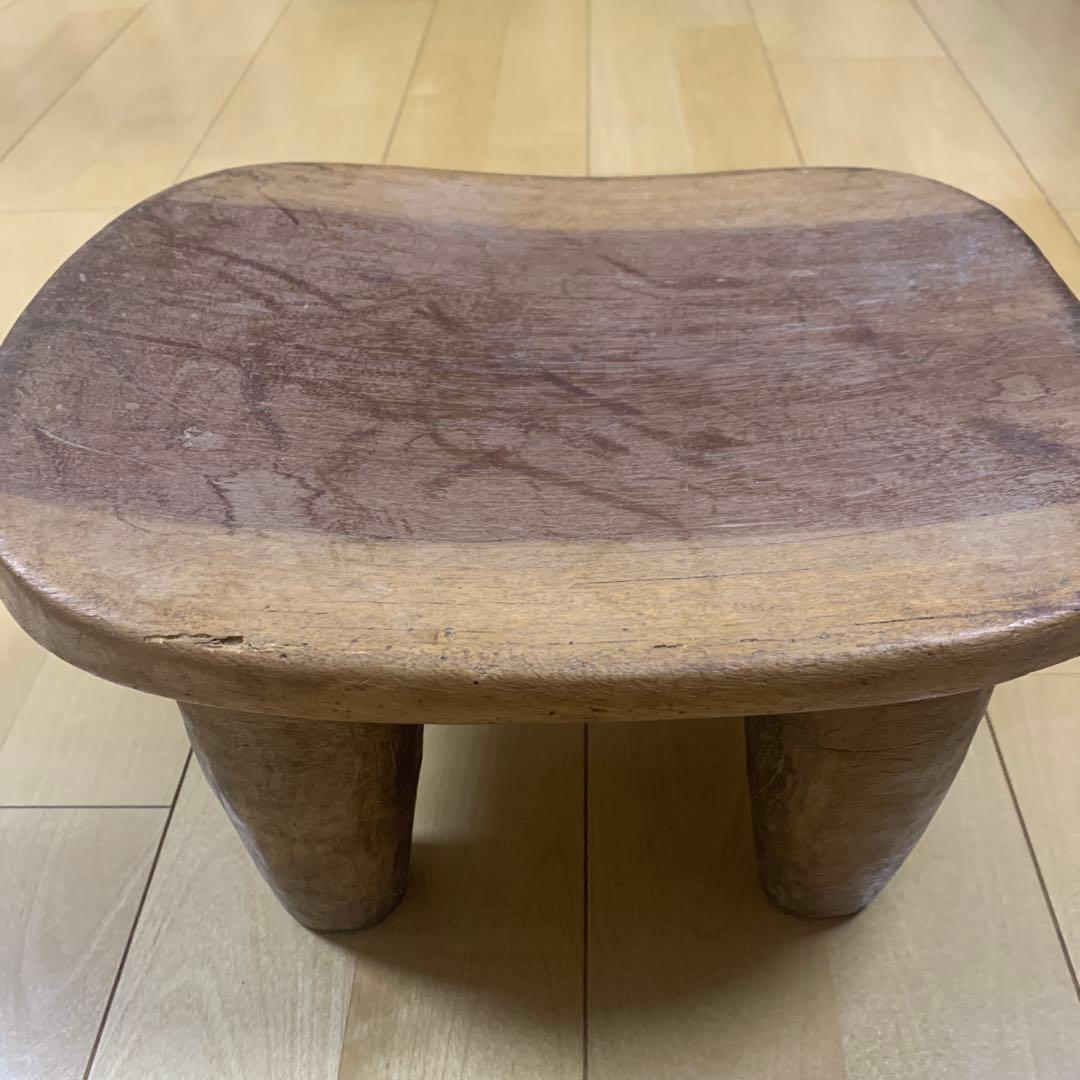 セヌフォスツール