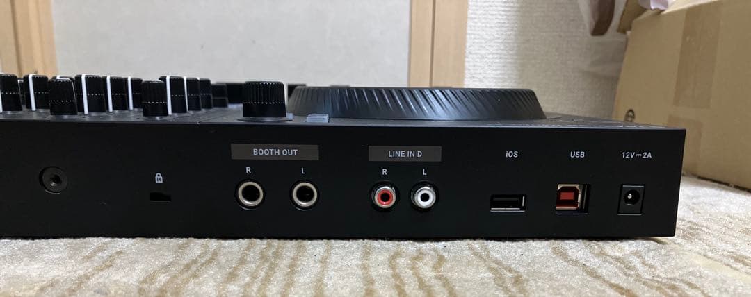 DJ機材 TRAKTOR KONTROL S3 DJ Native Instruments