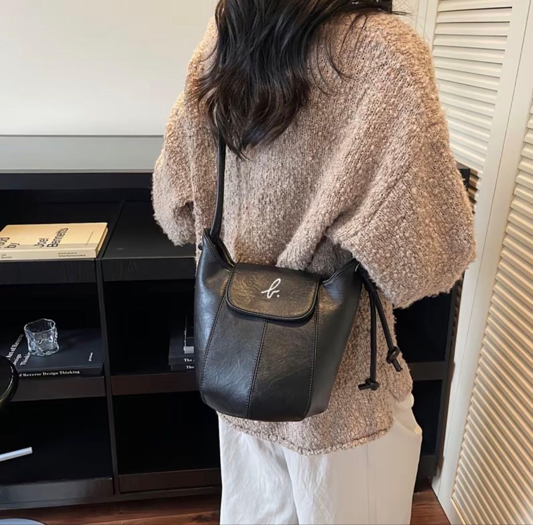 新品　Agnes b ブラック　ショルダーバック