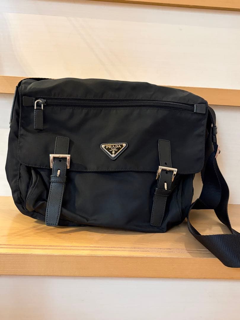 【美品】PRADAショルダーバッグ　黒