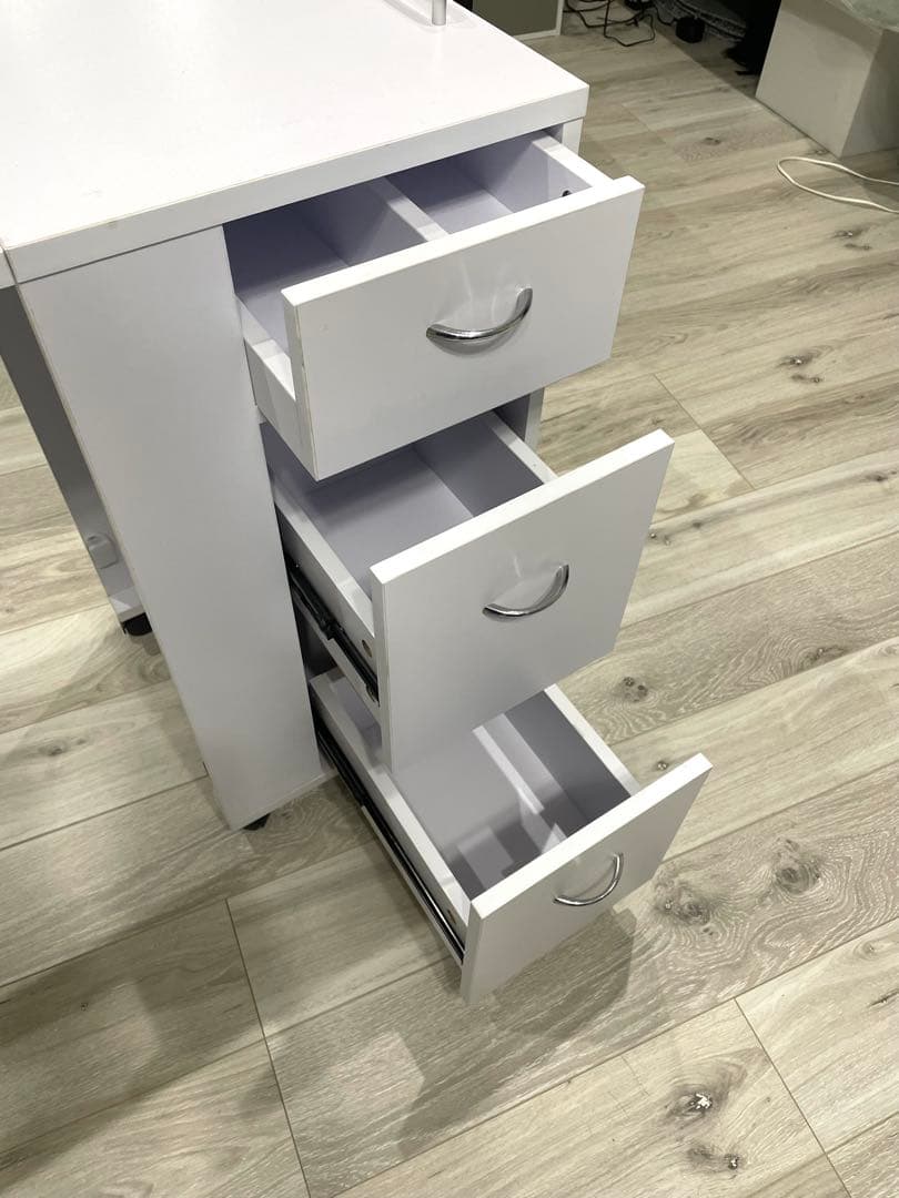 エトゥベラ　ネイルテーブル　ネイルデスク　折りたたみ