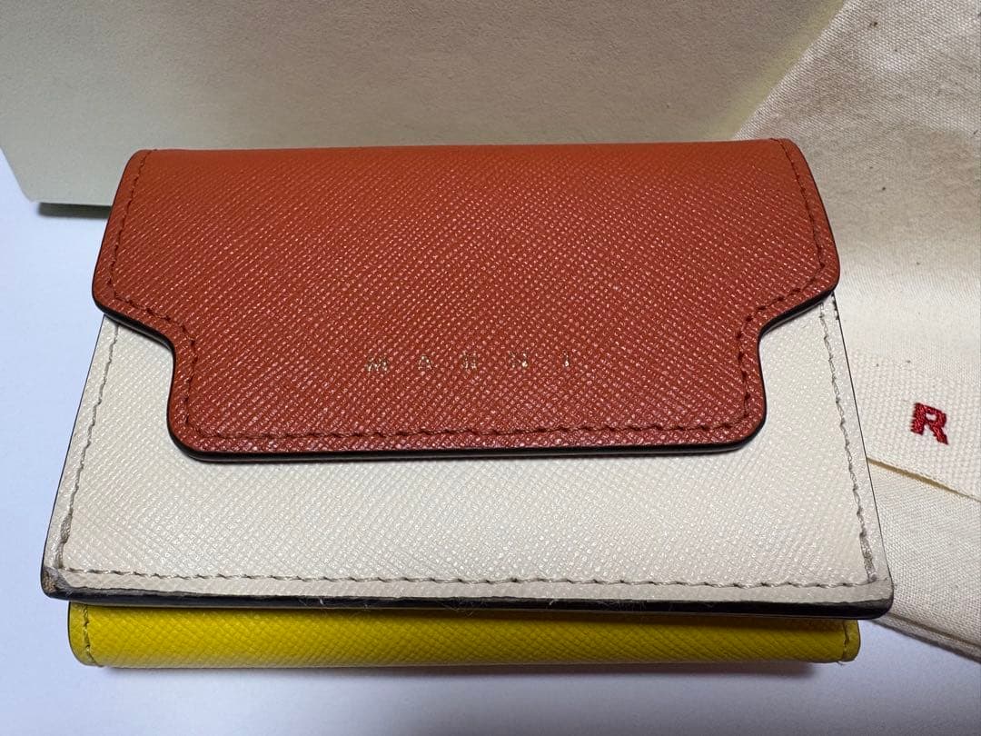 ※年末限定値下げ※MARNI 三つ折り財布 オレンジ/イエロー