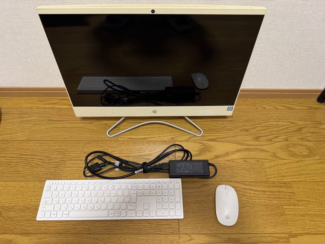 ク*ラ様 HP 一体型PC 24インチ core i5-8400T ◇