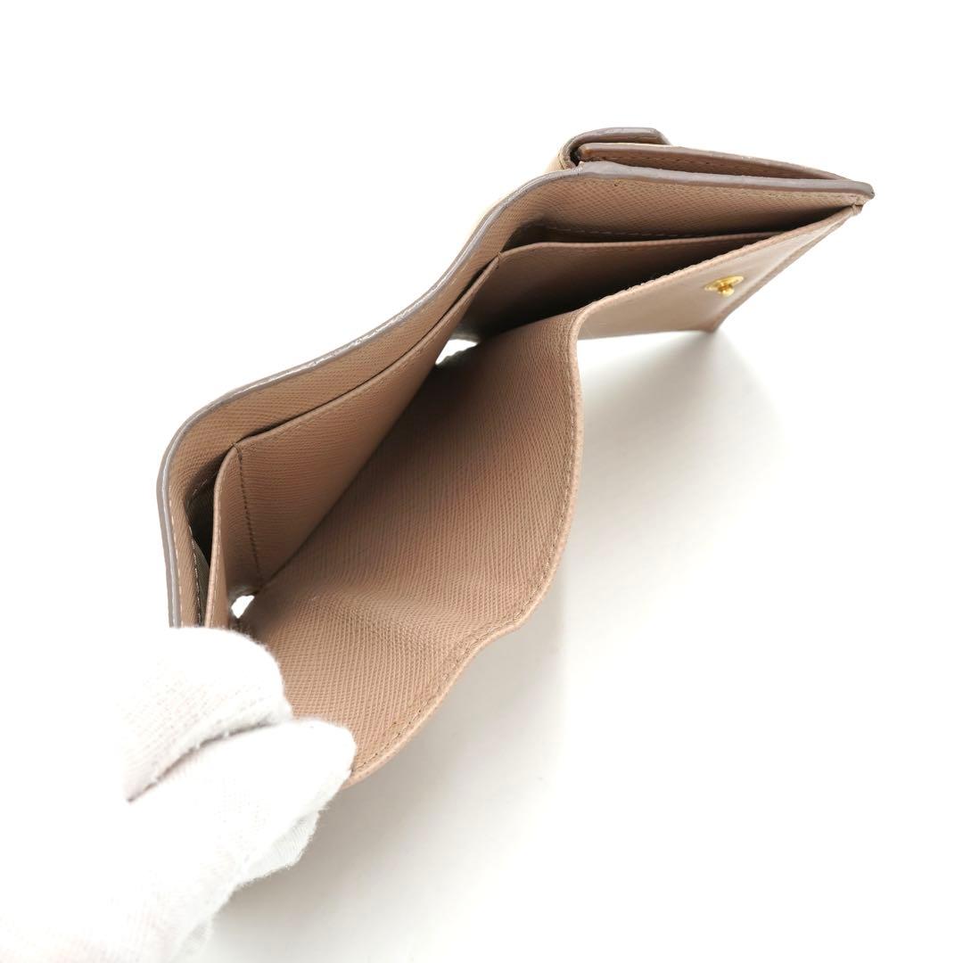 ✨未使用展示品✨　PRADA ミニ財布　サフィアーノレザー　三つ折り　レター型