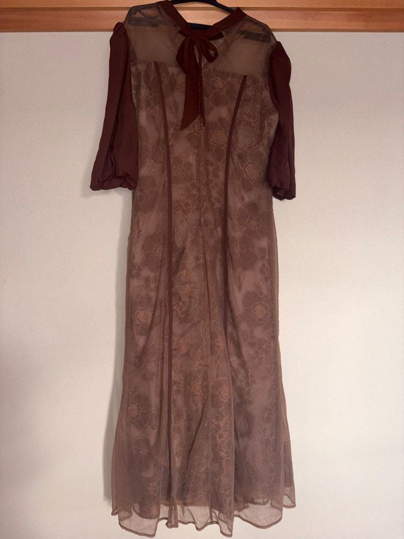 パフスリーブマーメイドドレス