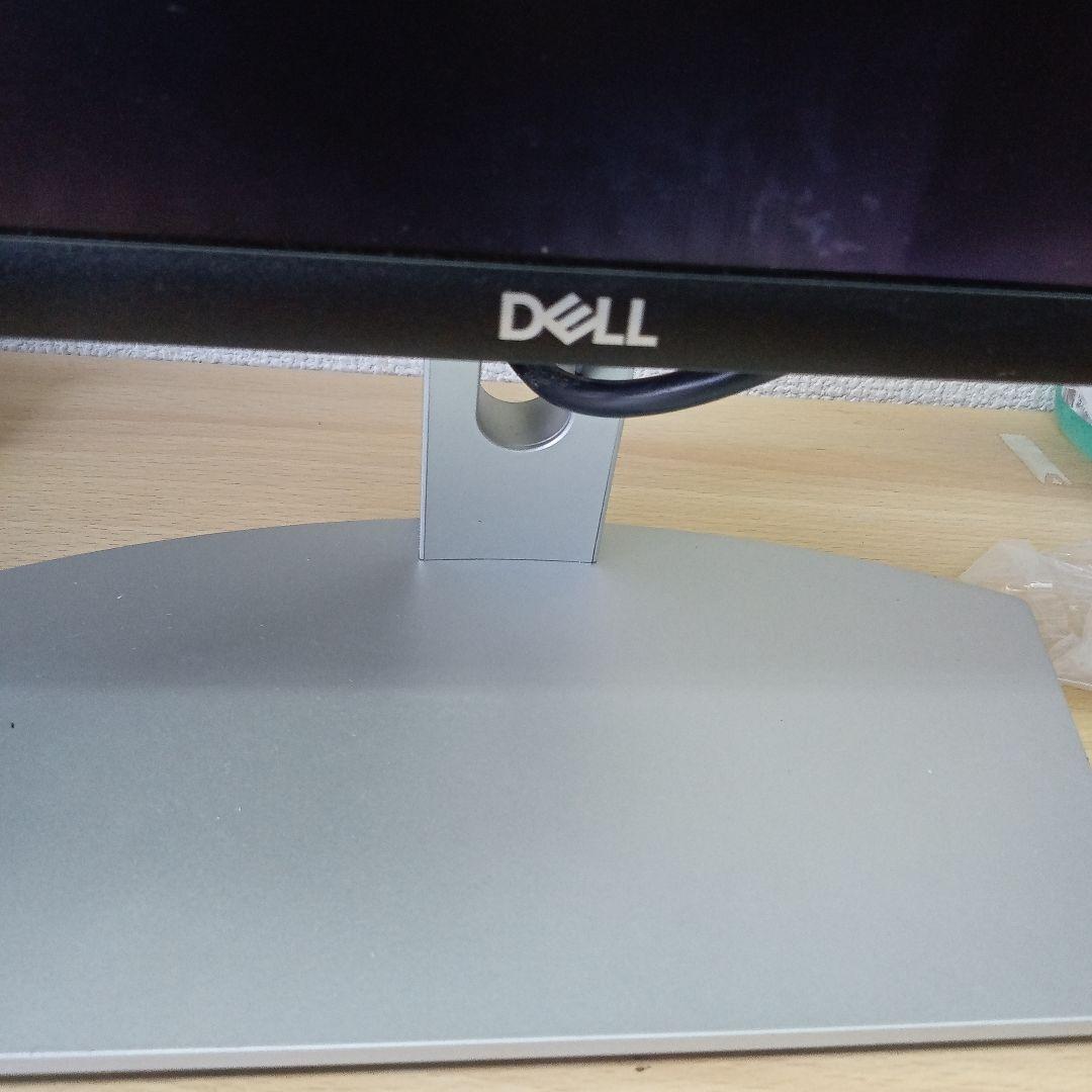 Dell 24 Monitor 本体通電確認済