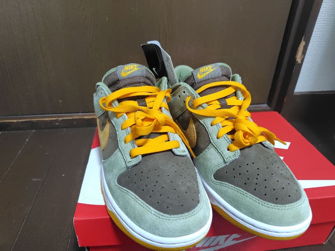 Nike Dunk Low スニーカー ダスティオリーブ/ブラウン/イエロー