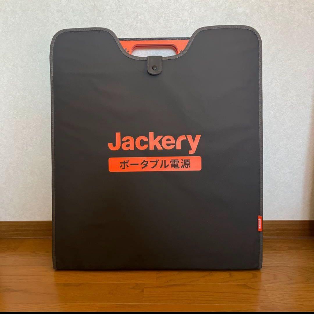 Jackery SolarSaga 200本体