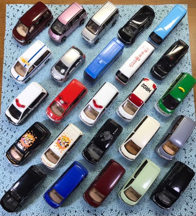 トミカ アルファード コレクションケース付き