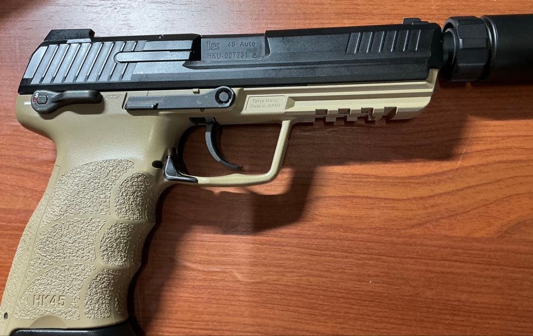 東京マルイ　HK45 ガスブローバック　タクティカル ハンドガン　3マガジン付き