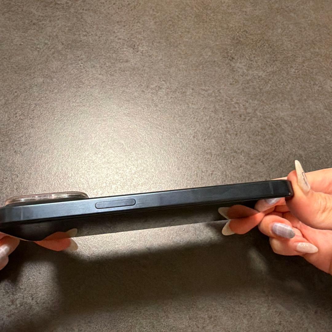 【美品】Apple iPhone 15 Pro ブルーチタニウム　128GB