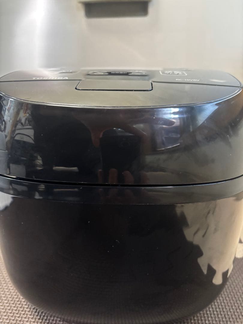 東芝　TOSHIBA 炊飯器　RC-10VRV 真空IH 炎匠炊き 24製