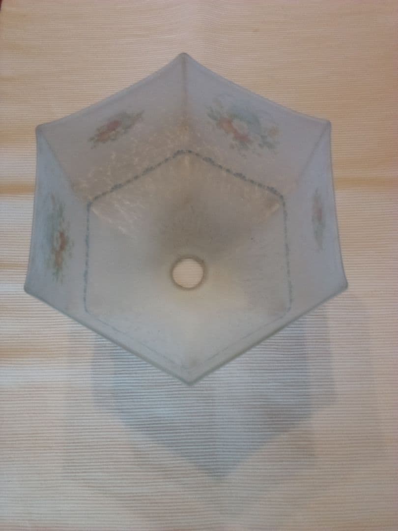 イギリスのガラスシェード 1930年代 マ—ブル模様と花籠