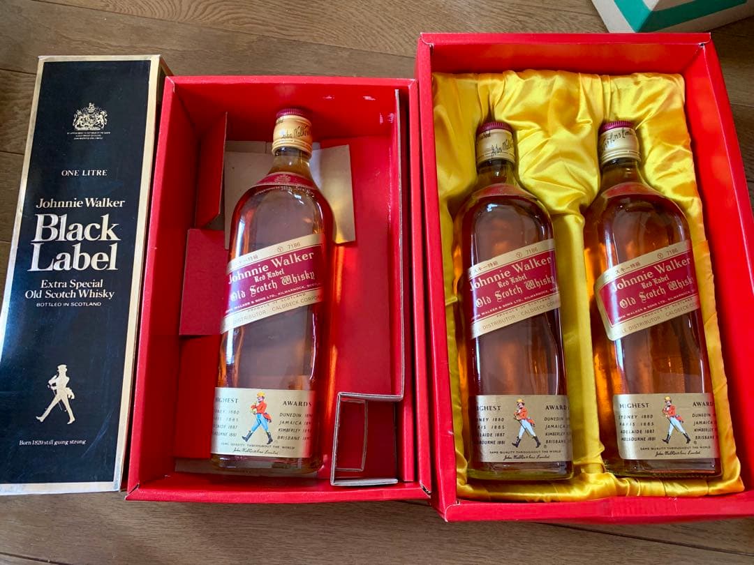 Johnnie Walker Black Label 4本セット