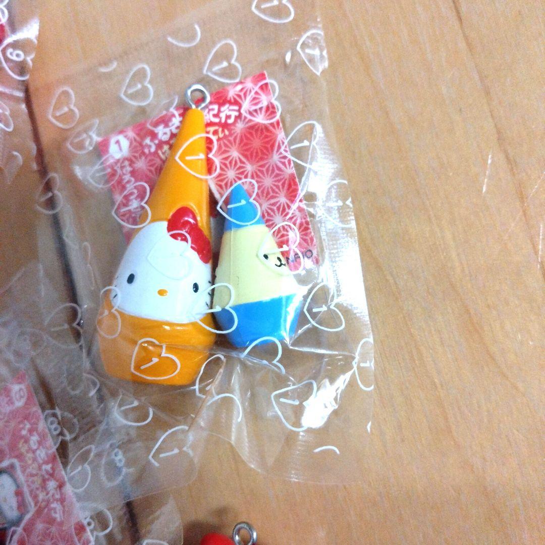 【激レア】ご当地キティマスコット　ふるさと紀行だるまキティ　こけしキティ