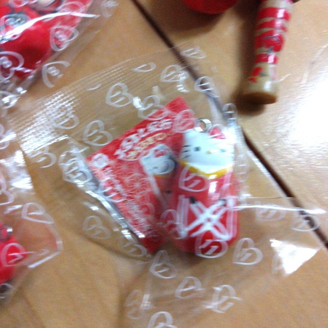 【激レア】ご当地キティマスコット　ふるさと紀行だるまキティ　こけしキティ