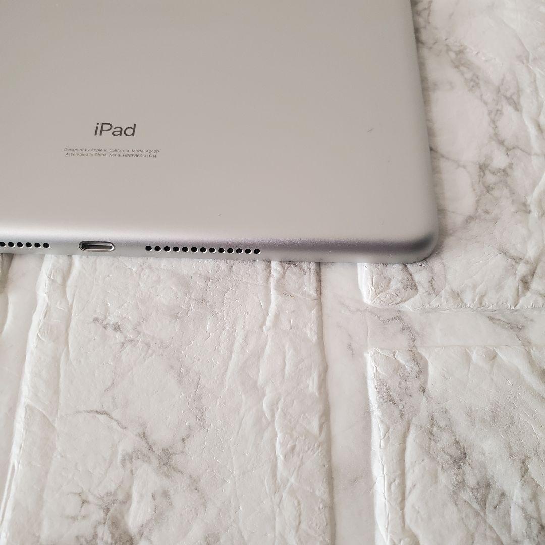 254 iPad 8世代 32GB SIMフリー シルバー