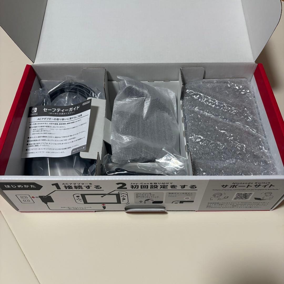 t*a様 Nintendo Switch本体 グレー　ニンテンドースイッチバッテ