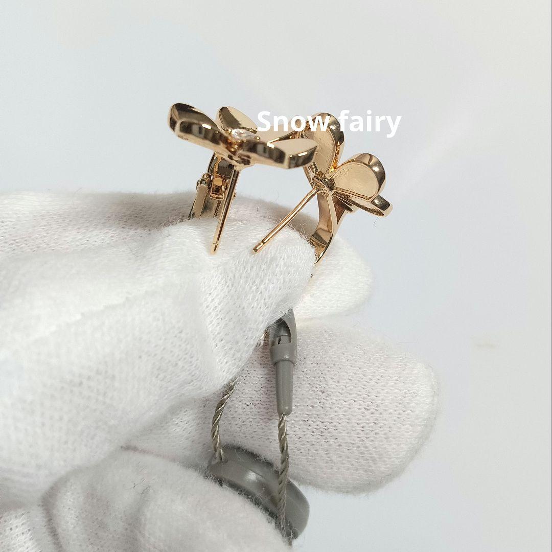 ハイクオリティ　三つ葉ピアス　フラワーピアス　イエローゴールド