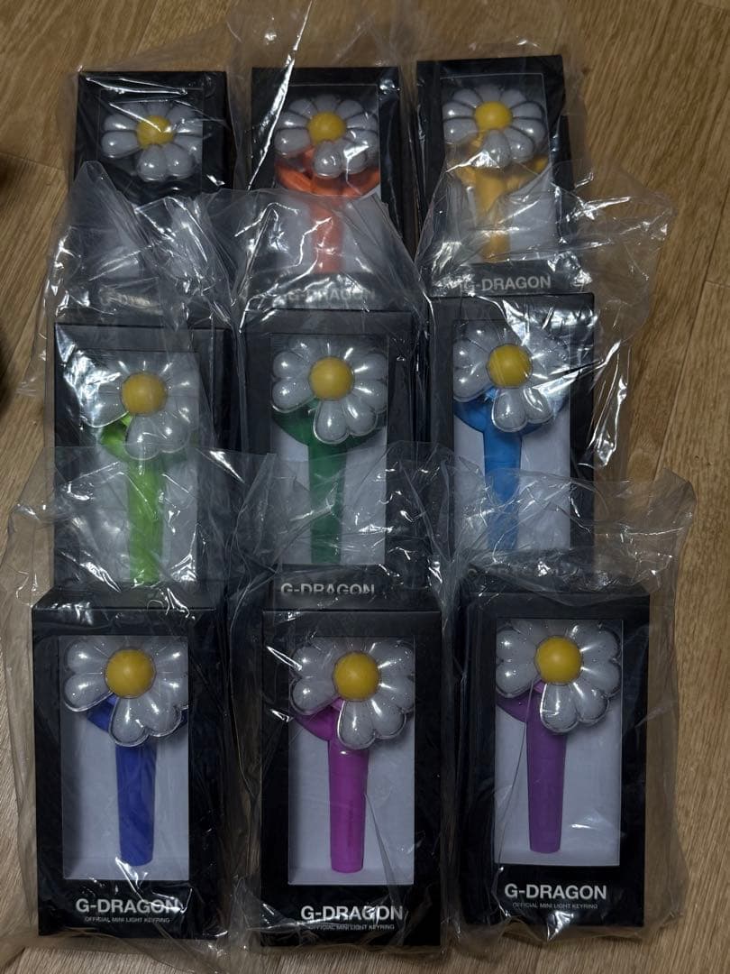 正規品G-DRAGON Ubermensch公式ミニペンライト キーリング