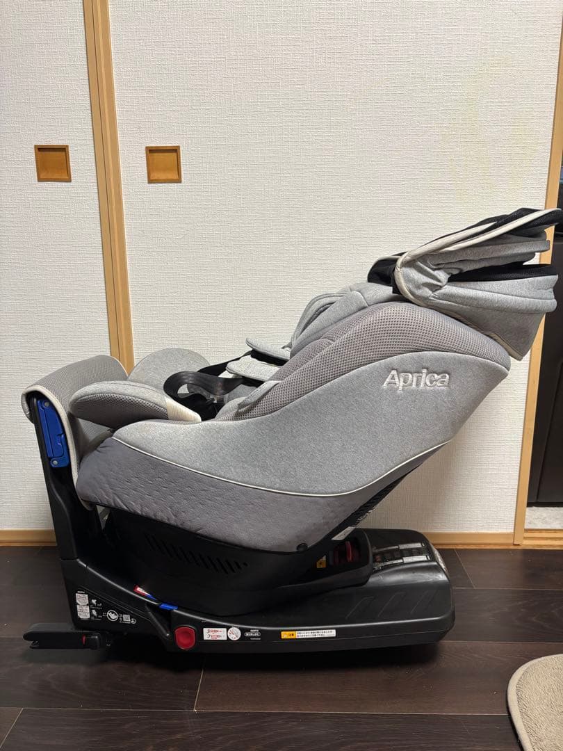 Aprica ISOFIX リクライニング チャイルドシート グレー
