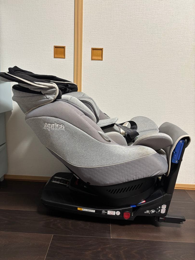 Aprica ISOFIX リクライニング チャイルドシート グレー
