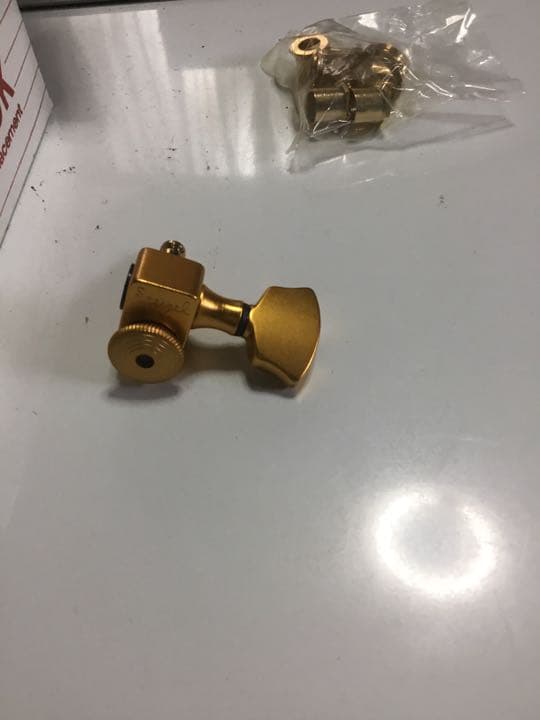 エレキギター用糸巻き(両側タイプ)