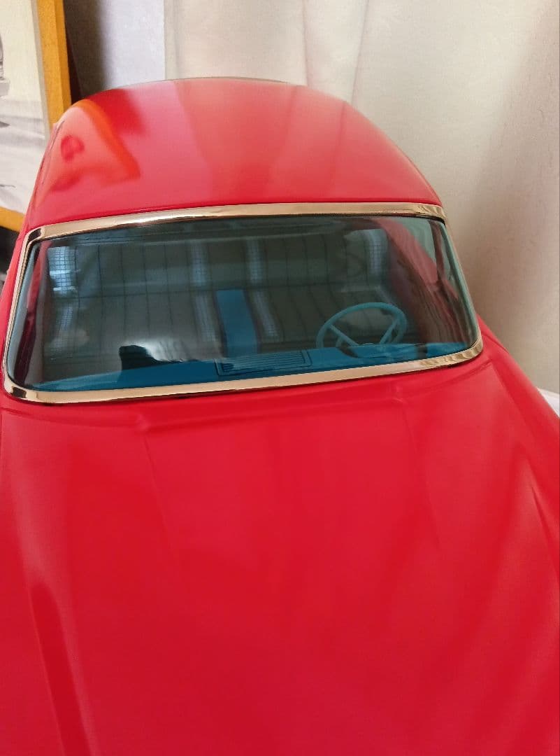 Mercedes-Benz 300SE レッド 1/18