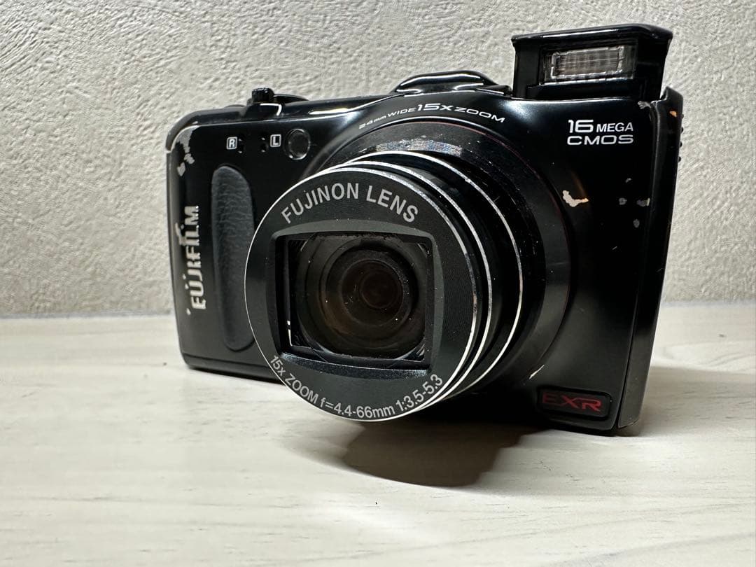 【完動品】Fujifilm FinePix F550EXR ブラック　デジカメ