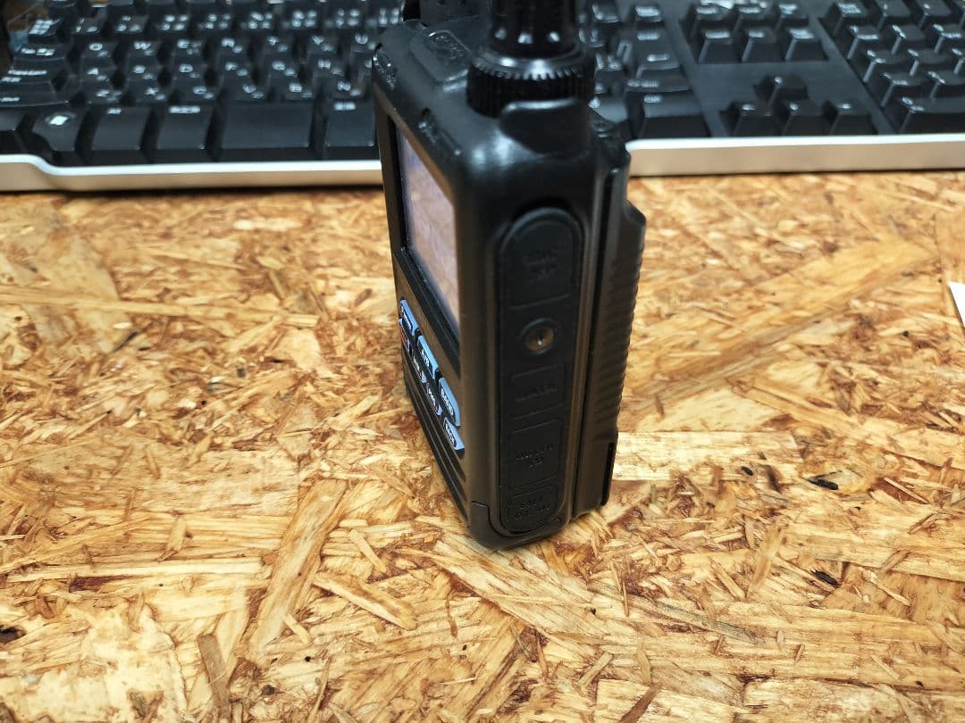 YAESU FT5D デュアルバンドトランシーバー