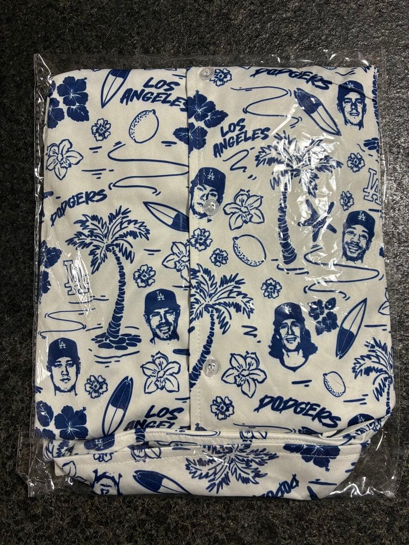 7月1日ドジャースハワイアンナイト限定アロハシャツ