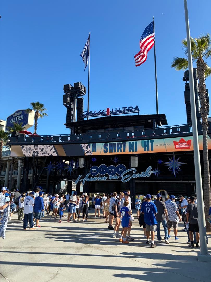 7月1日ドジャースハワイアンナイト限定アロハシャツ