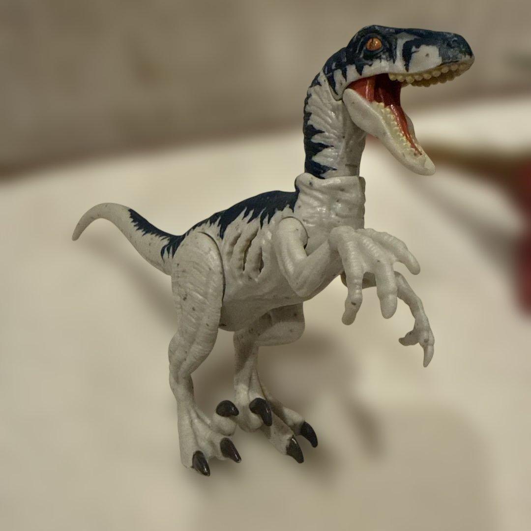 ジュラシックワールド 恐竜4体