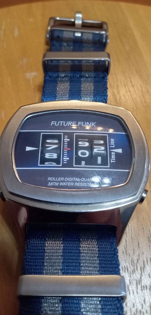 FUTURE FUNK デジタルクォーツ 腕時計