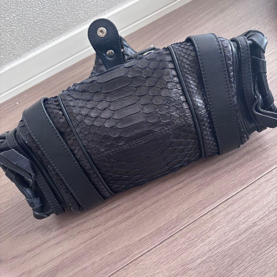 バッグ Chloe Silverado Leather Handbag Python