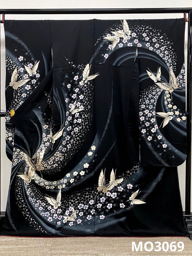 振袖 豪華 銀彩 銀刺繍 蝶 桜 紋意匠 身丈167cm 撥水加工済