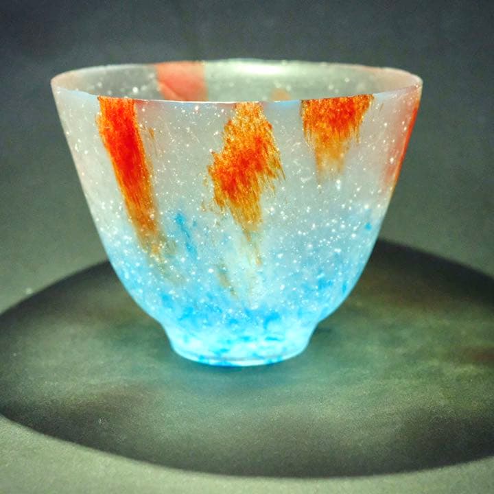 【値下げ】パート・ド・ヴェール　ガラスぐい呑　金魚揺蕩う器　佐伯泰典作