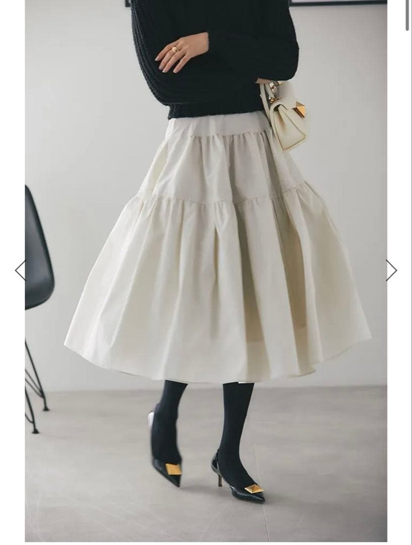 SEVEN TEN ソフトボーンタフタスカート　オフホワイト Sサイズ　美品