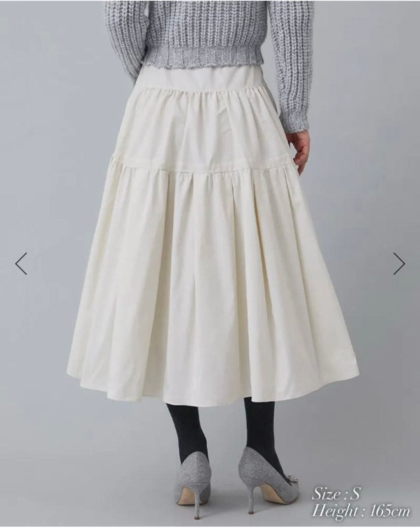 SEVEN TEN ソフトボーンタフタスカート　オフホワイト Sサイズ　美品