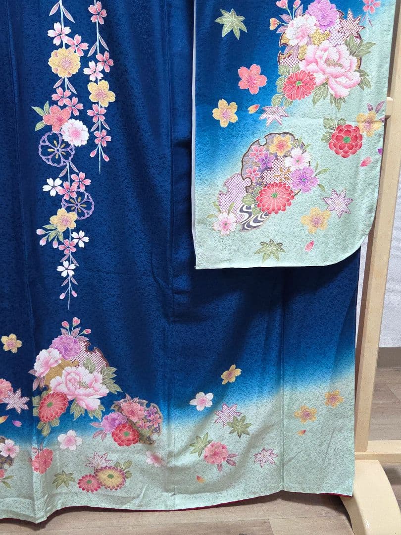 AI 美品 振袖フルセット 雪輪に桜 青 金駒刺繍 金彩 正絹 帯・襦袢・小物