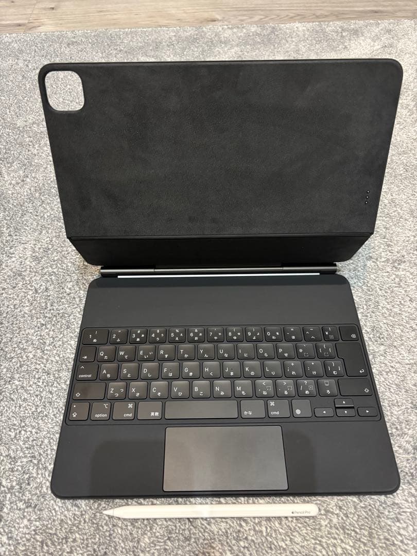 iPad本体 iPad Air + Magic Keyboard + Pencil Pro