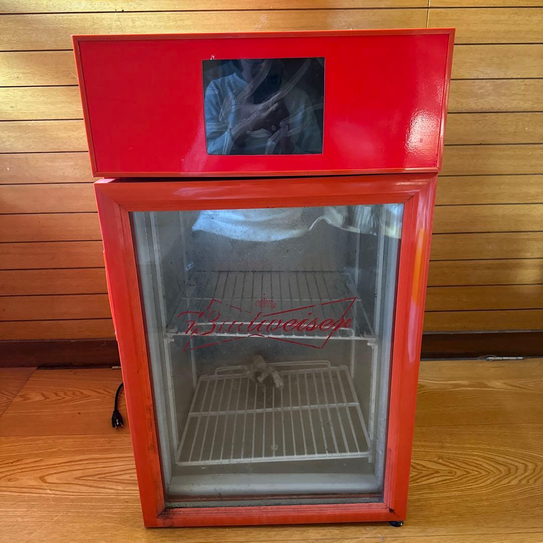 a*】様 アメリカ直輸入！バドワイザーの激レア冷蔵庫です！置くだけでアメリカンな