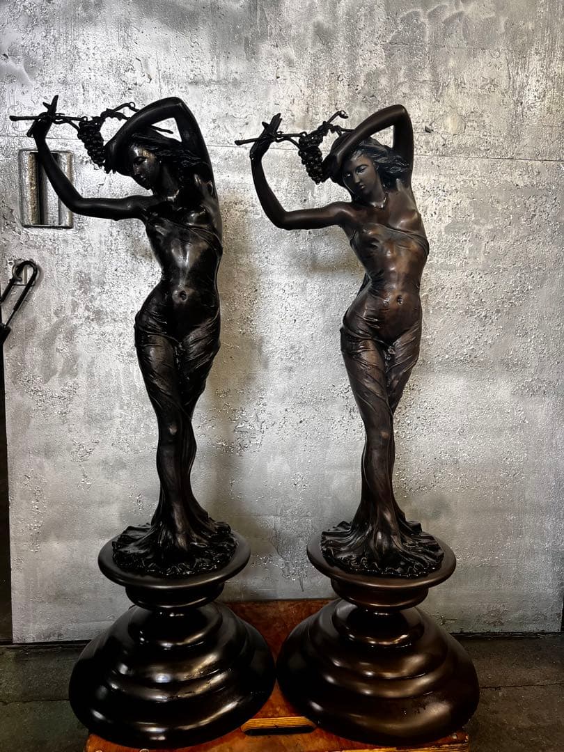 ブロンズ像　ぶどう　裸婦　2体セット　愛知発