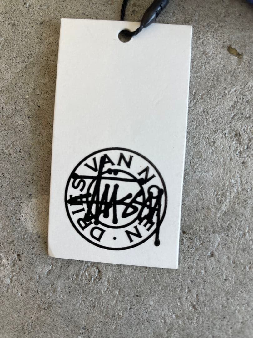 DRIES VAN NOTEN x STUSSYコラボキャップ