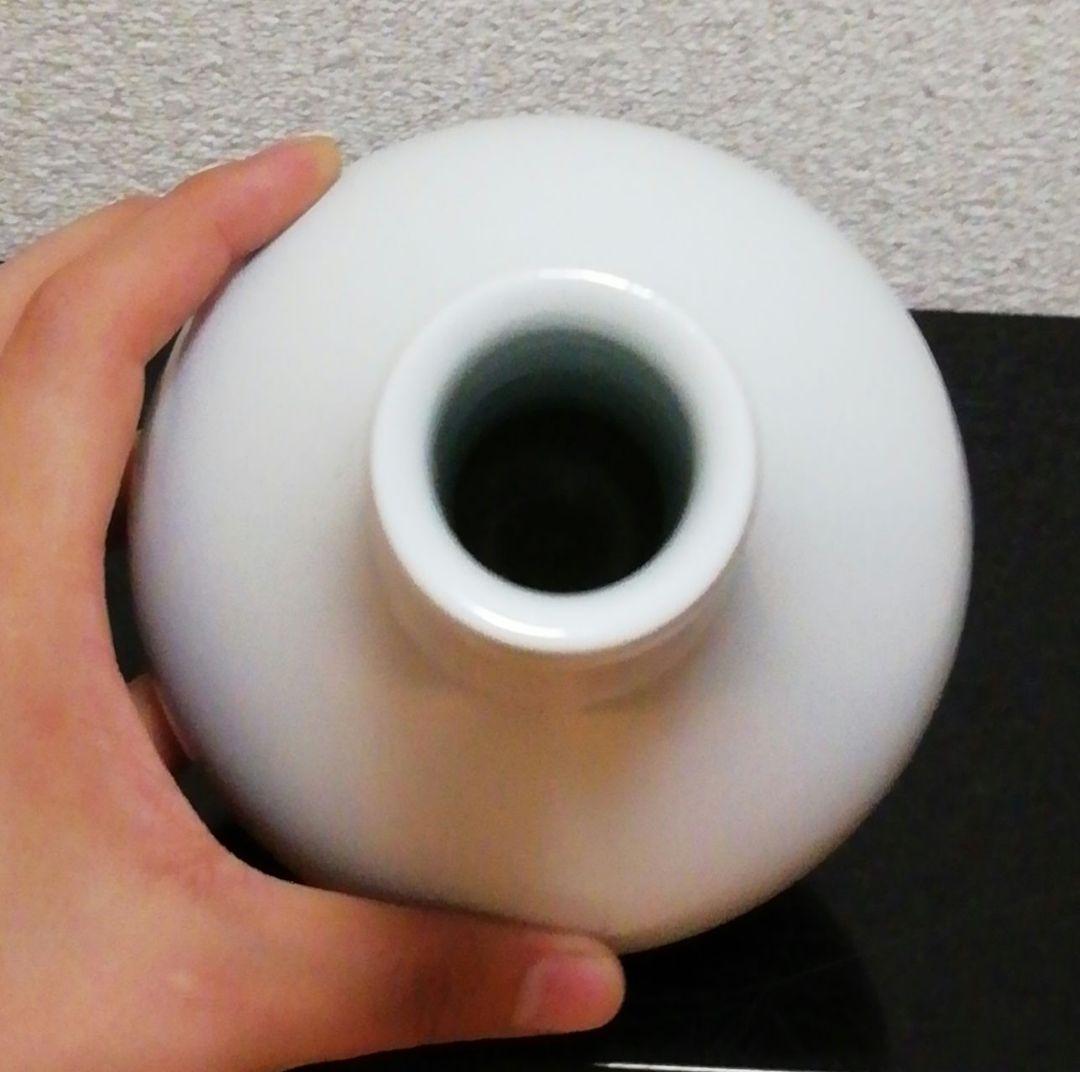 人間国宝　前田昭博作　白磁　長頚　花入　共箱　共布　略歴付　花瓶