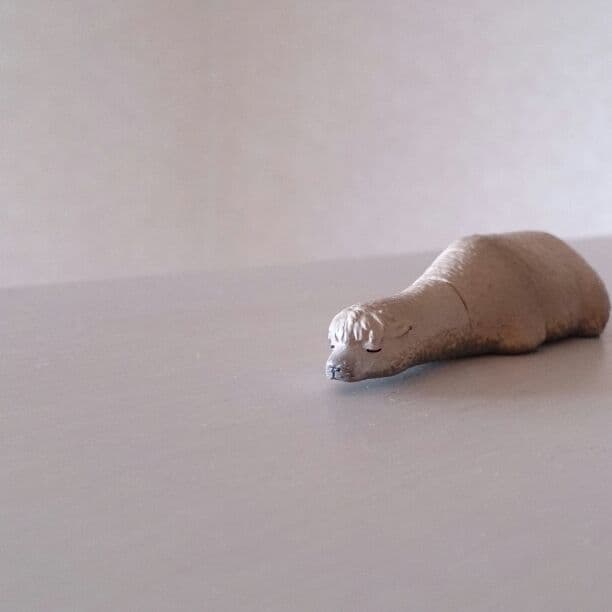 寝てるアルパカ(フィギュア)