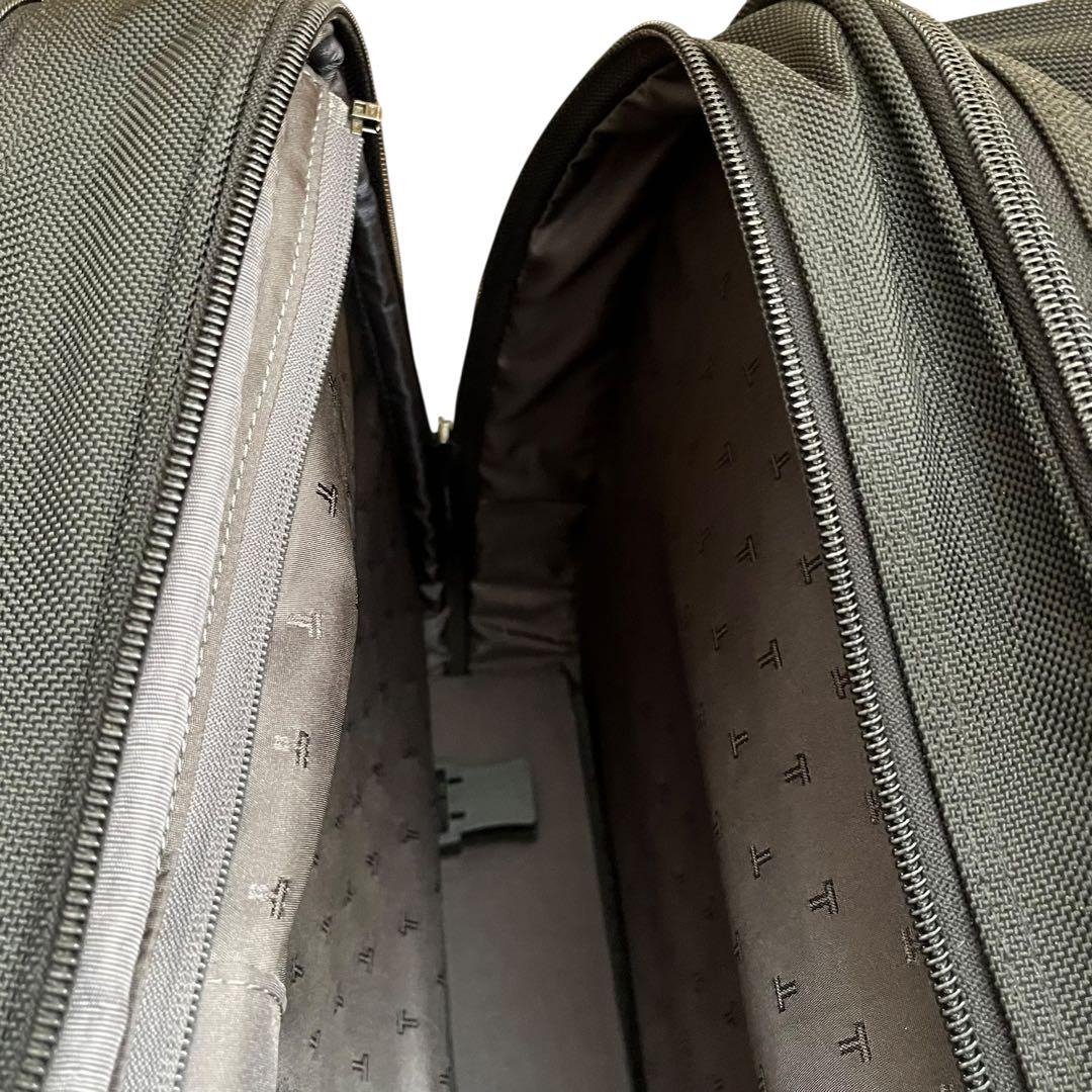 TUMI キャリーケース 黒 スーツケース 3層 出張 出張 大容量 キャスター