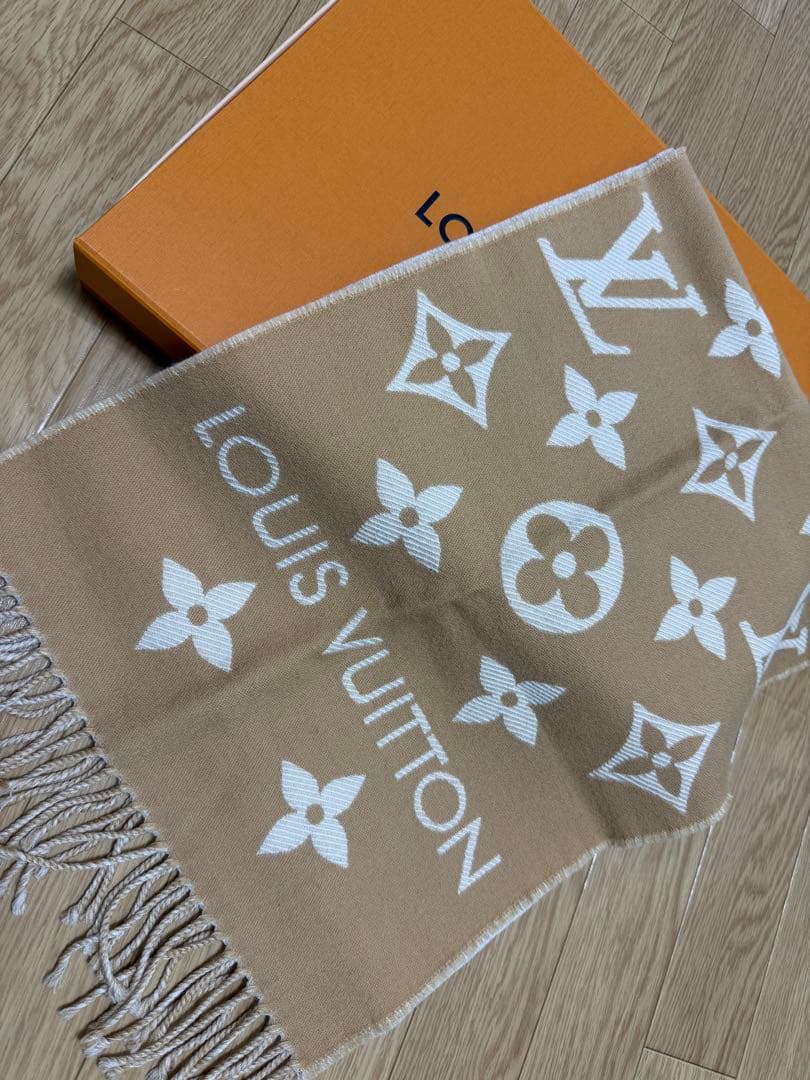 マフラー・LV エセンシャル