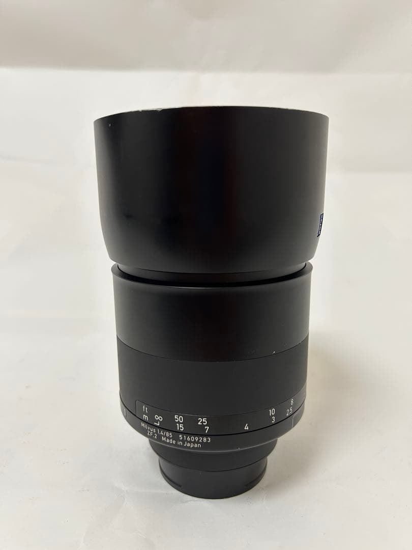 Zeiss Milvus 1.4/85 ZF.2 ニコンF マウント