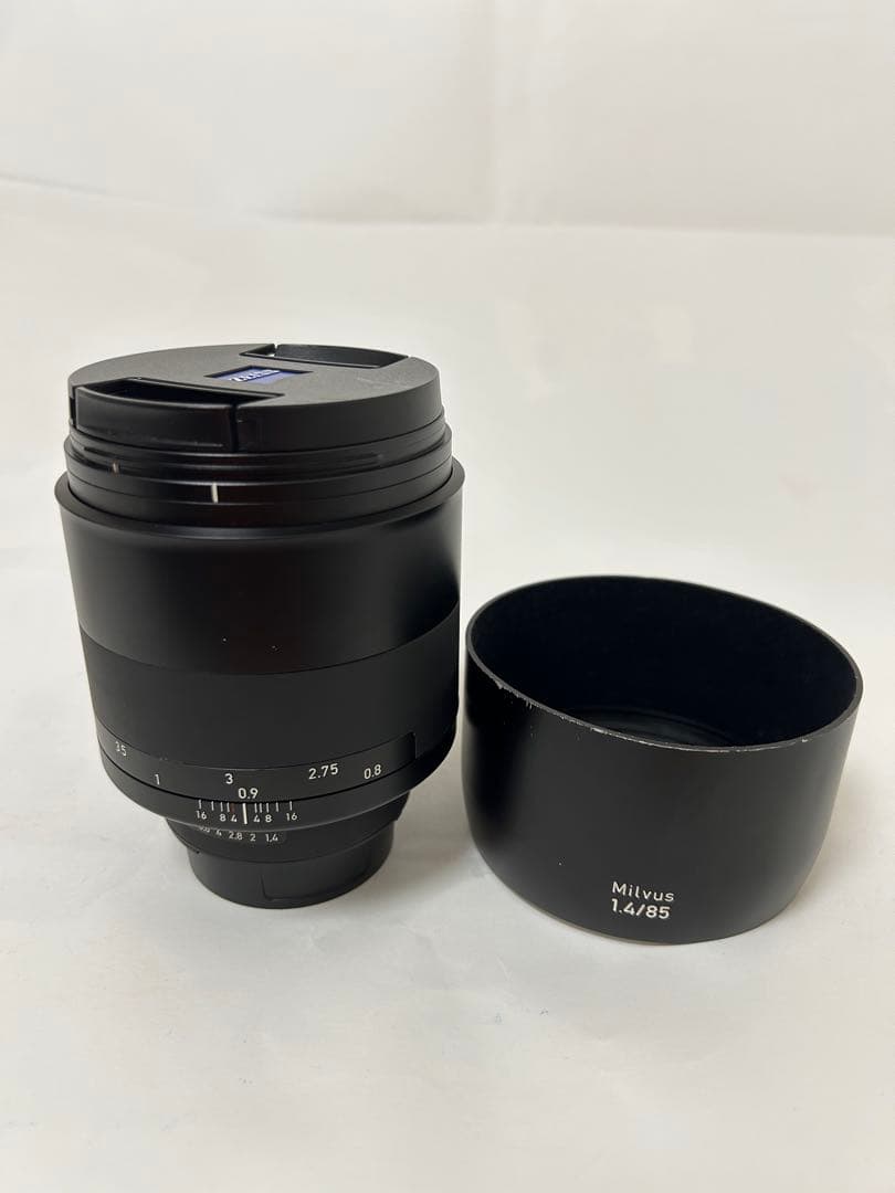 Zeiss Milvus 1.4/85 ZF.2 ニコンF マウント